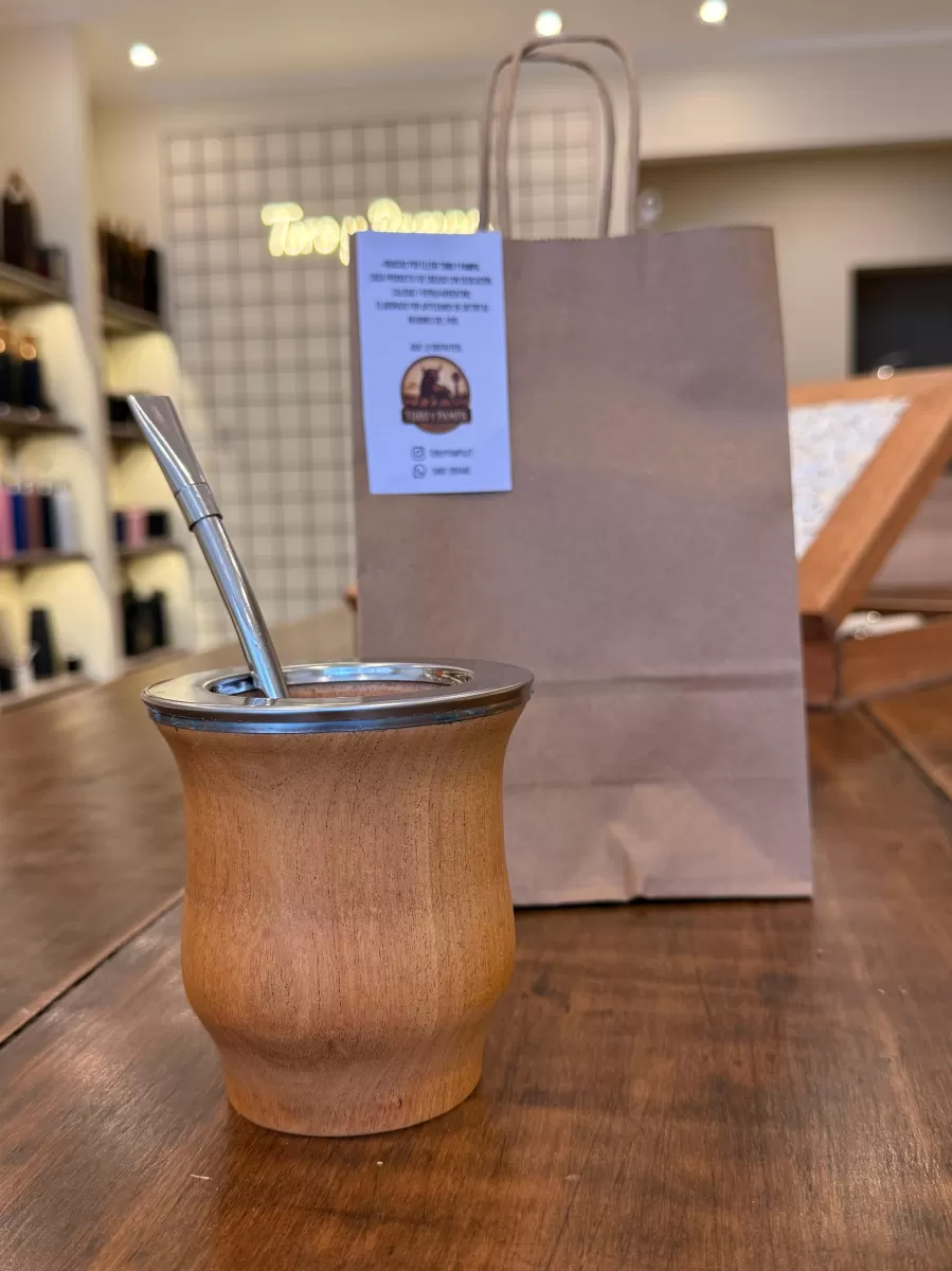 Box Empresarial 01 — Mate camionero de algarrobo